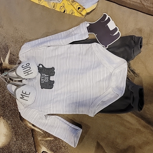 Baby outfit bundle - Picture 7 of 8